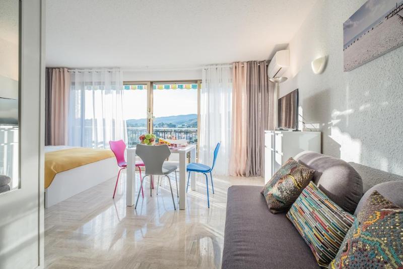 Comfort Aparthotel Mandelieu La Napoule Village المظهر الخارجي الصورة